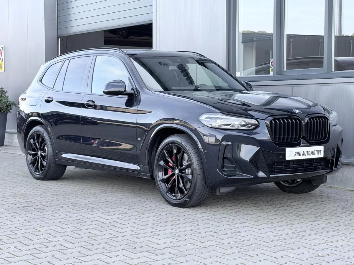xDrive30e Executive 292 PK | M sport | Pano | Trekhaak | Head up | 20 Inch