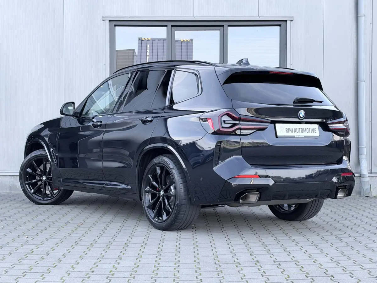 xDrive30e Executive 292 PK | M sport | Pano | Trekhaak | Head up | 20 Inch