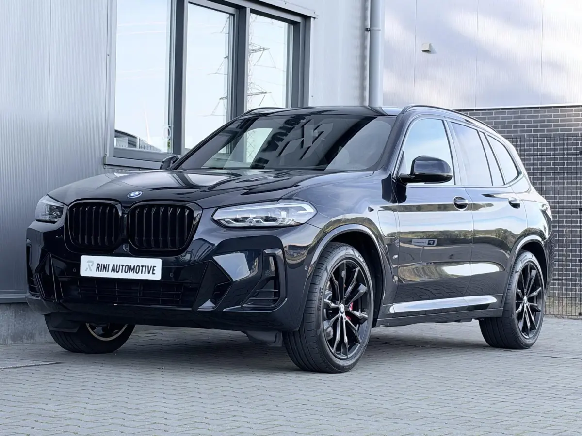 xDrive30e Executive 292 PK | M sport | Pano | Trekhaak | Head up | 20 Inch
