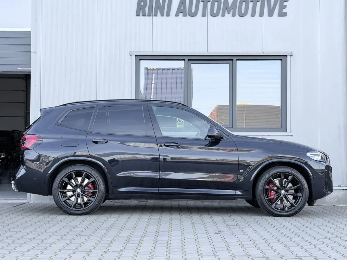 xDrive30e Executive 292 PK | M sport | Pano | Trekhaak | Head up | 20 Inch