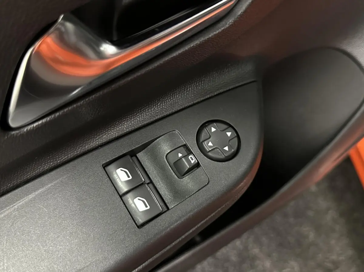 1.2 Edition 47000 KM NAP LM CARPLAY CAMERA