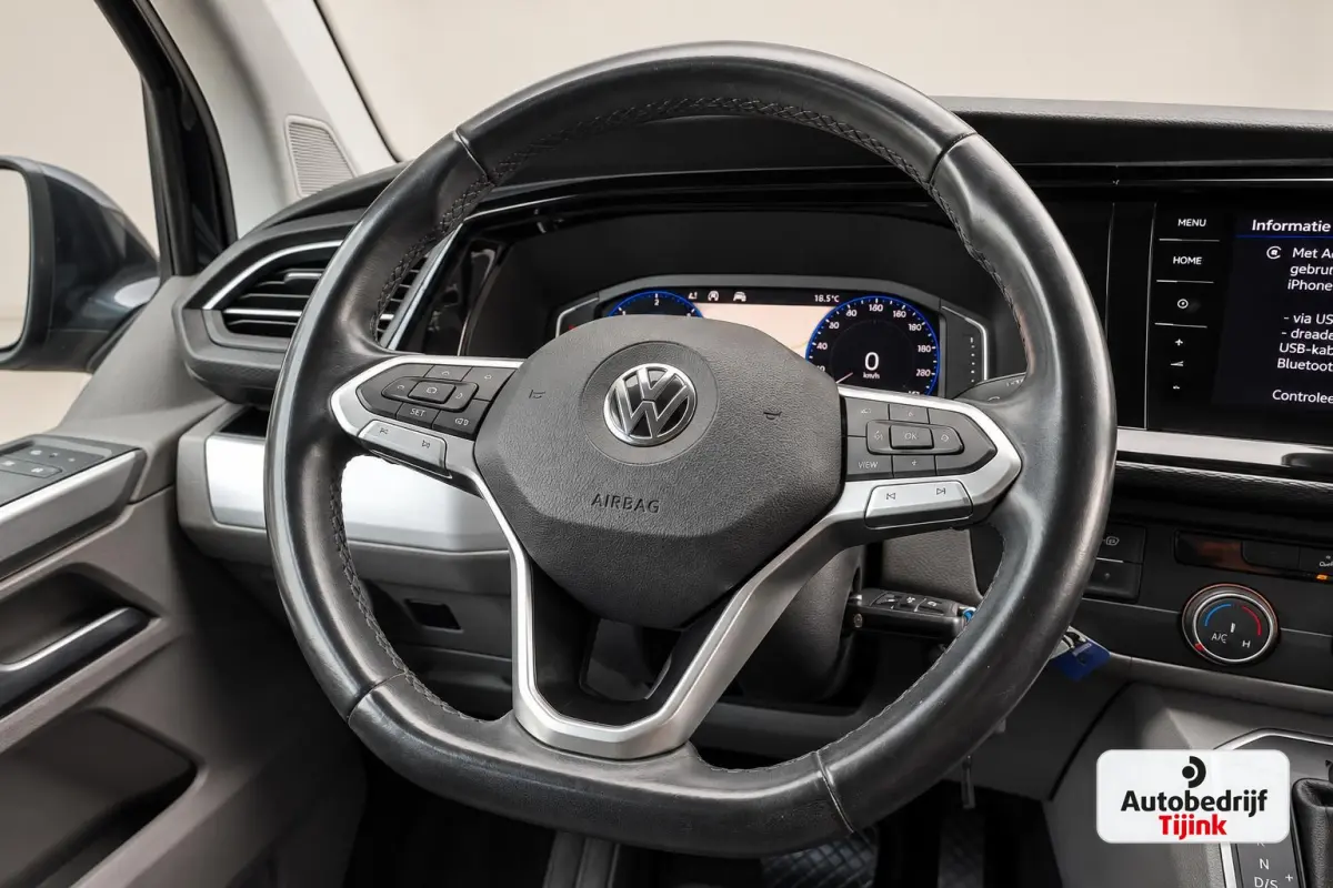 2.0 TDI L2H1 150PK DSG DC Bulli | ACC | 2x Schuifdeur | LED | Virtual | Trekhaak | Sluithulp | Camera | App-connect | LMV |