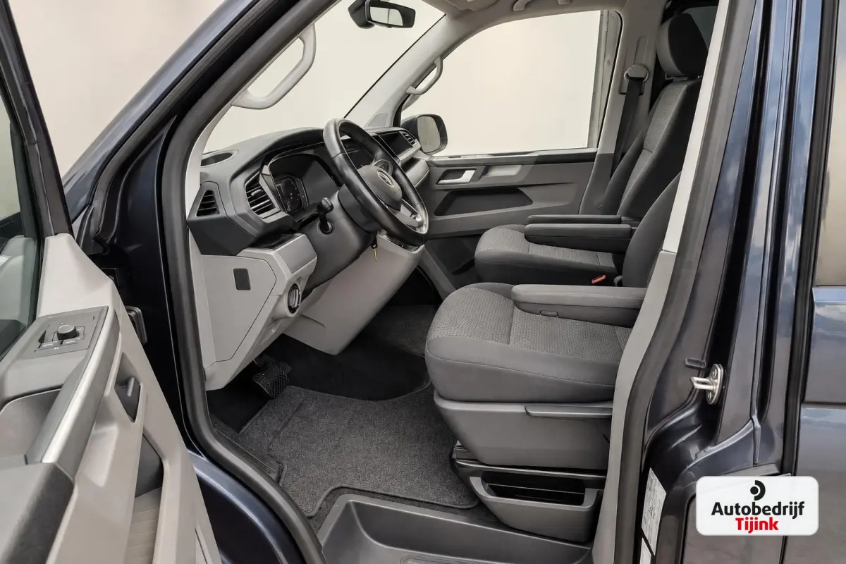 2.0 TDI L2H1 150PK DSG DC Bulli | ACC | 2x Schuifdeur | LED | Virtual | Trekhaak | Sluithulp | Camera | App-connect | LMV |