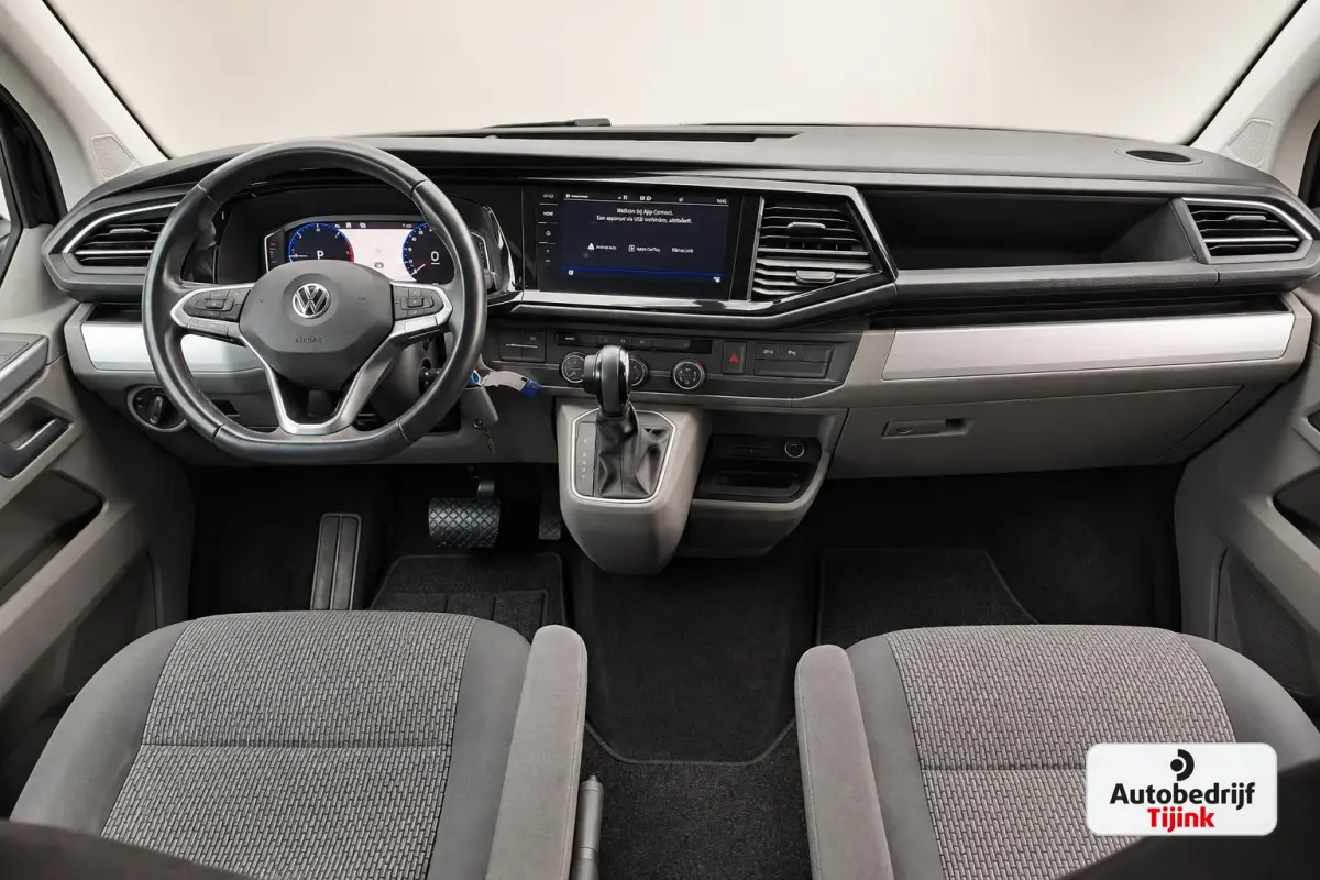 2.0 TDI L2H1 150PK DSG DC Bulli | ACC | 2x Schuifdeur | LED | Virtual | Trekhaak | Sluithulp | Camera | App-connect | LMV |