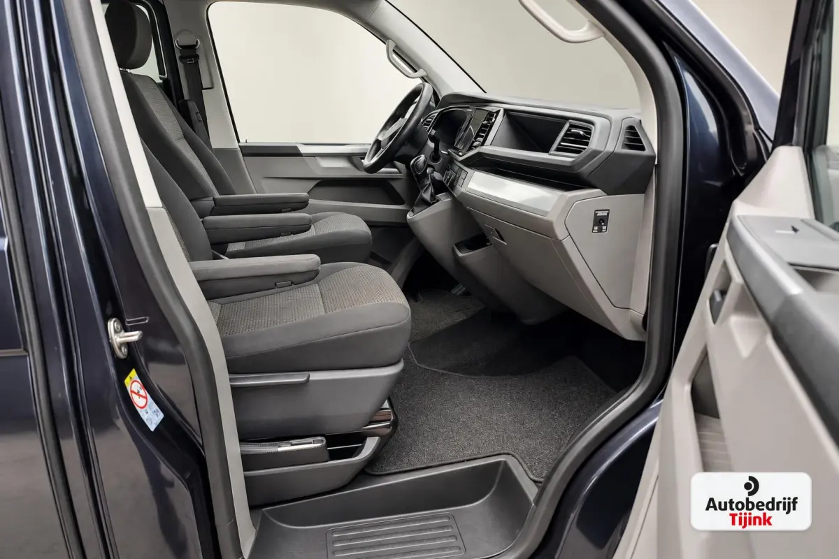2.0 TDI L2H1 150PK DSG DC Bulli | ACC | 2x Schuifdeur | LED | Virtual | Trekhaak | Sluithulp | Camera | App-connect | LMV |