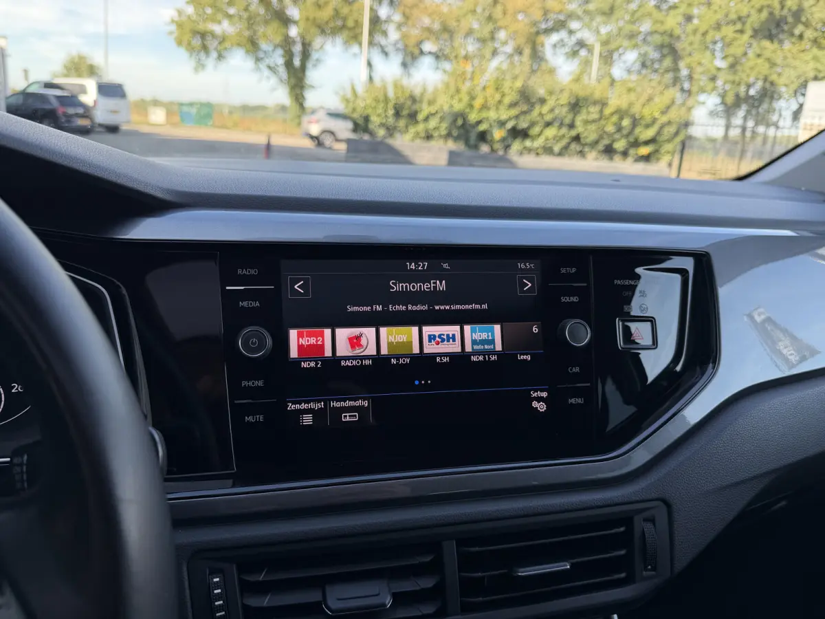 1.0 TSI Highline Panodak|PDC|Climate|Media Zwart!