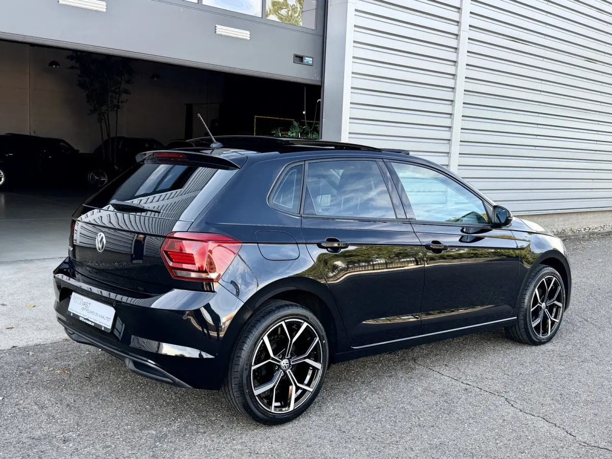 1.0 TSI Highline Panodak|PDC|Climate|Media Zwart!