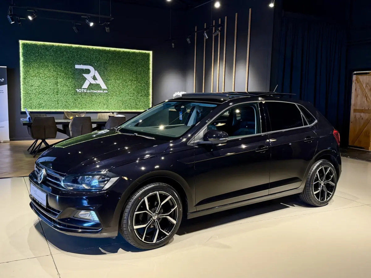 1.0 TSI Highline Panodak|PDC|Climate|Media Zwart!