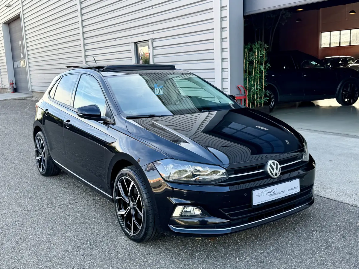 1.0 TSI Highline Panodak|PDC|Climate|Media Zwart!