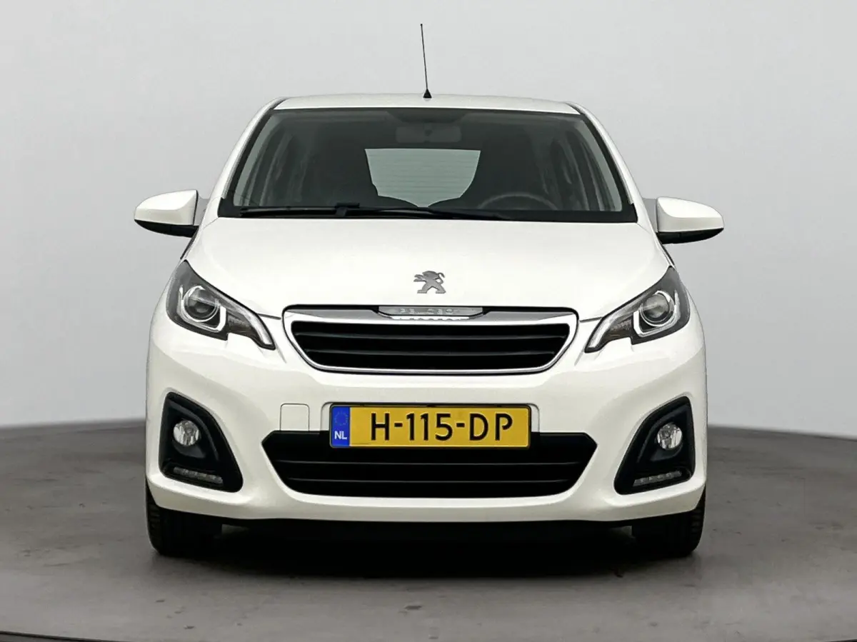 Active 1.0 e-VTi 72pk | Airco | Elektrische ramen | Centrale portiervergrendeling | Bluetooth | Radio/MP3 speler met stuurbediening | Zuinig en voordelig autorijden! |