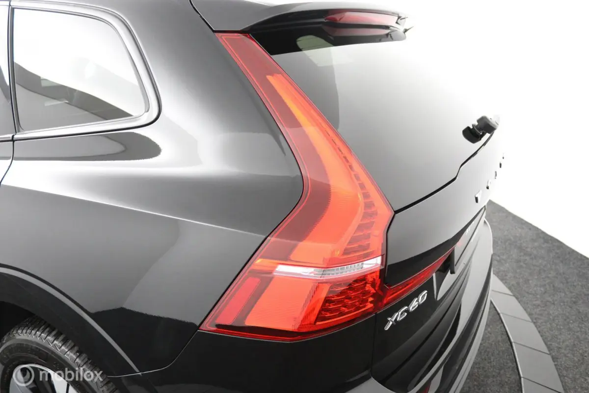 2.0 T8 Plug-in hybrid AWD Plus Dark |Pilot Assist | Harman Kardon | Pano | Leder | Stoel - Stuurverwarming