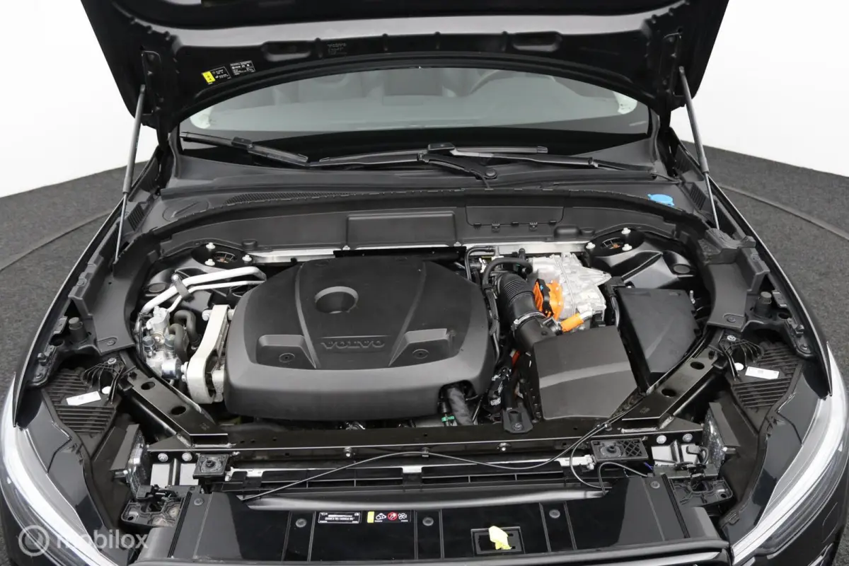 2.0 T8 Plug-in hybrid AWD Plus Dark |Pilot Assist | Harman Kardon | Pano | Leder | Stoel - Stuurverwarming