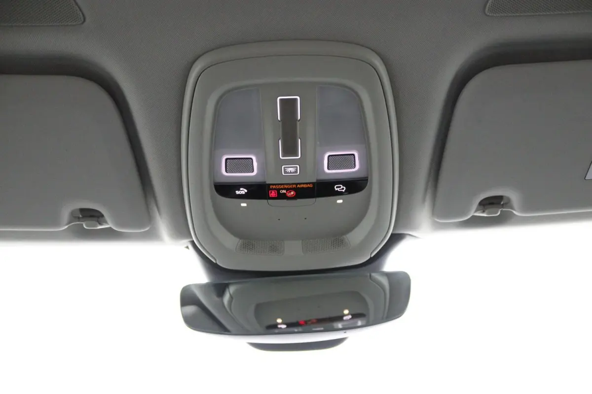 2.0 T8 Plug-in hybrid AWD Plus Dark |Pilot Assist | Harman Kardon | Pano | Leder | Stoel - Stuurverwarming