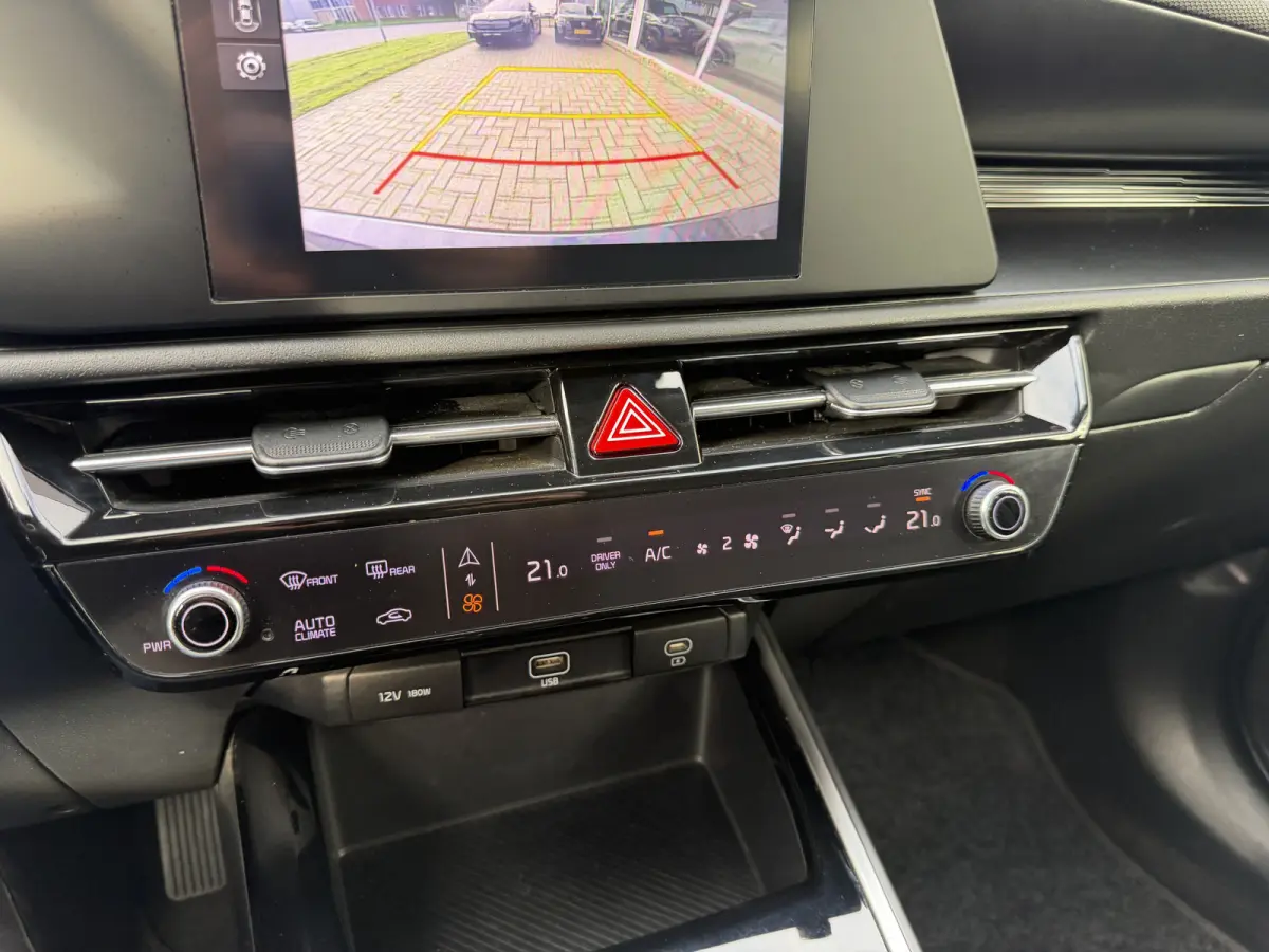 1.6 GDi PHEV DynamicLine Camera | Assistentiepakket