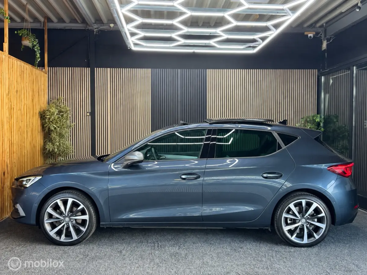 1.4 TSI eHybrid FR|Pano|Led|Cam|Acc|Navi|FR