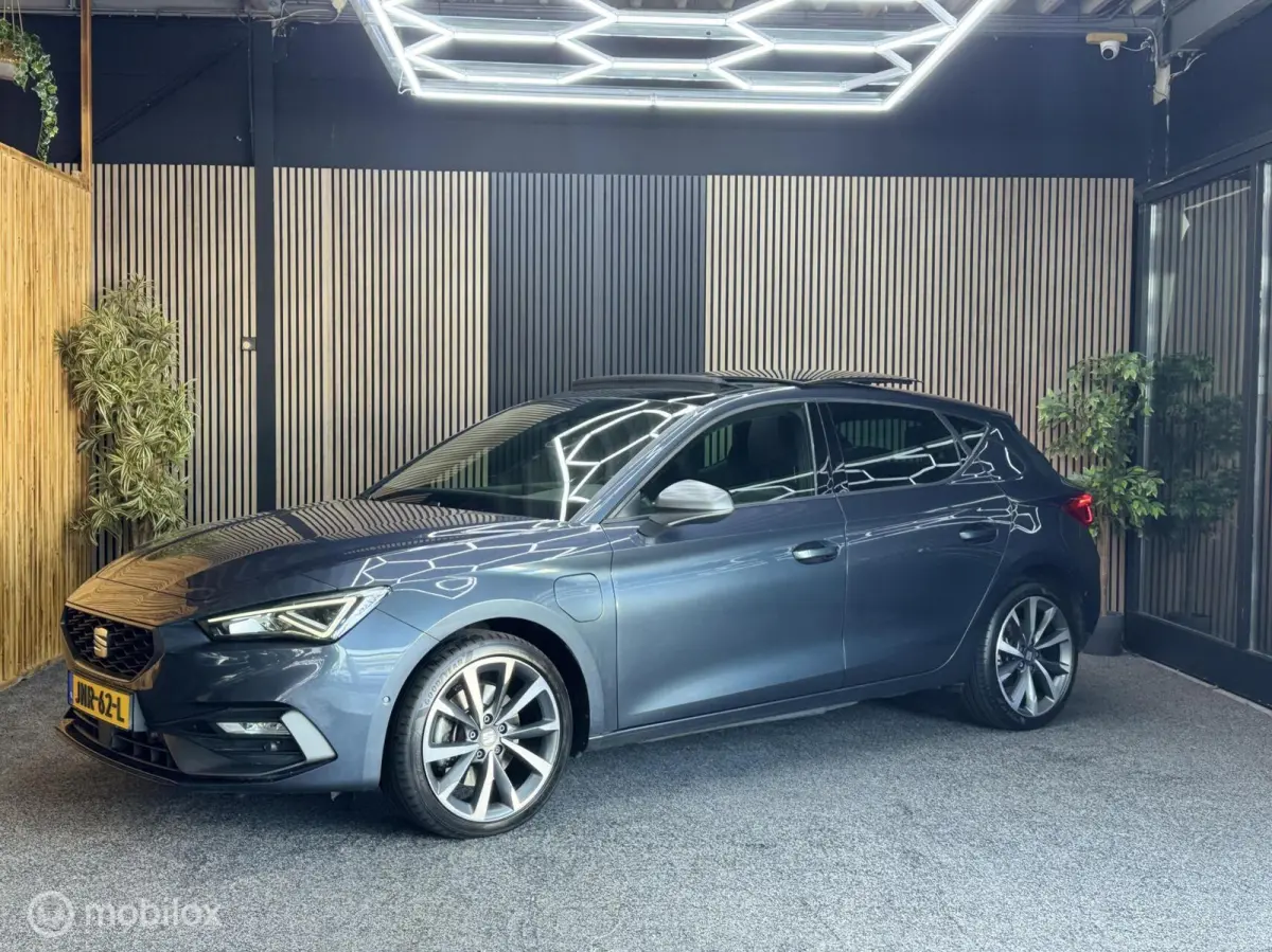 1.4 TSI eHybrid FR|Pano|Led|Cam|Acc|Navi|FR
