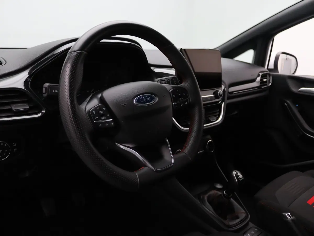 125pk EcoBoost Hybrid ST-Line Apple Carplay/Android Auto | Climate