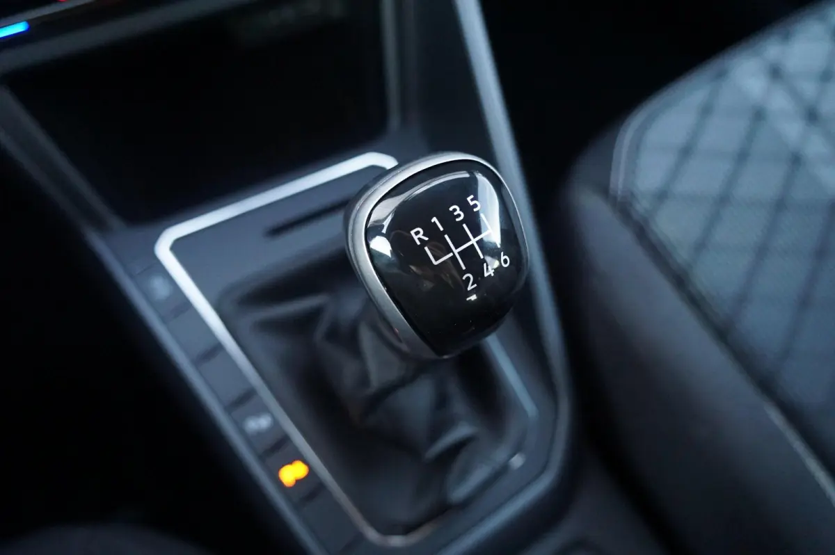 1.0 TSI 115pk R-Line Business | Dodehoek Detectie | Parkeersensoren V+A | Apple Carplay & Android Auto