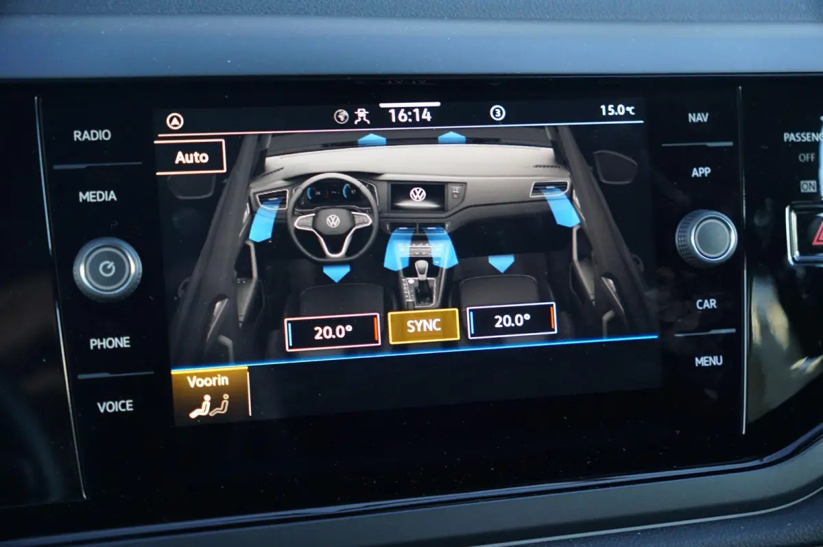 1.0 TSI 115pk R-Line Business | Dodehoek Detectie | Parkeersensoren V+A | Apple Carplay & Android Auto