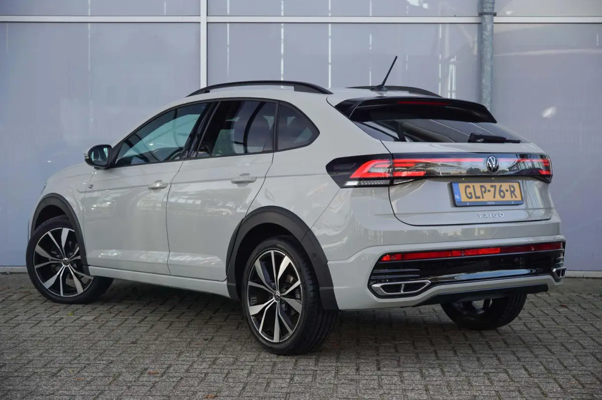 1.0 TSI 115pk R-Line Business | Dodehoek Detectie | Parkeersensoren V+A | Apple Carplay & Android Auto