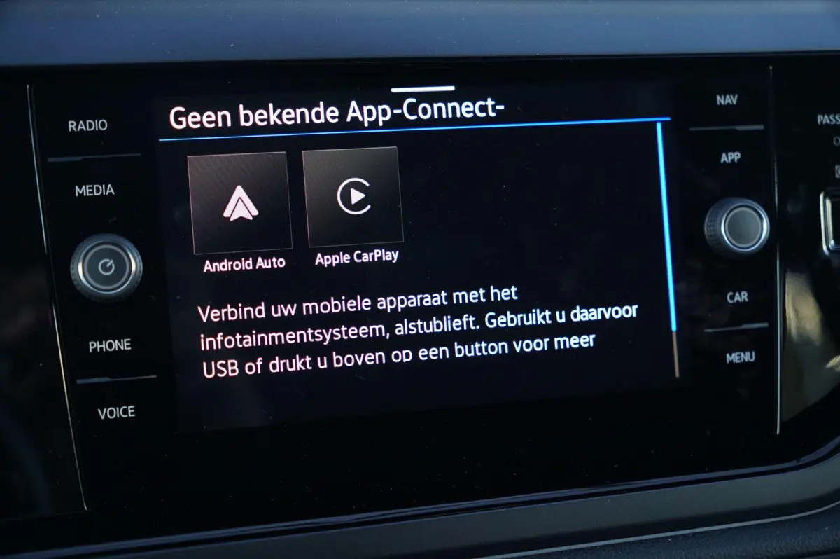 1.0 TSI 115pk R-Line Business | Dodehoek Detectie | Parkeersensoren V+A | Apple Carplay & Android Auto