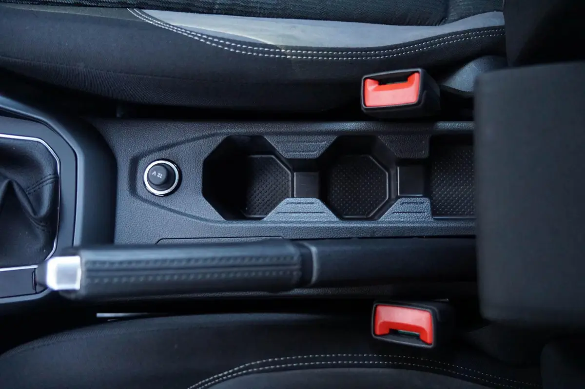 1.0 TSI 115pk R-Line Business | Dodehoek Detectie | Parkeersensoren V+A | Apple Carplay & Android Auto