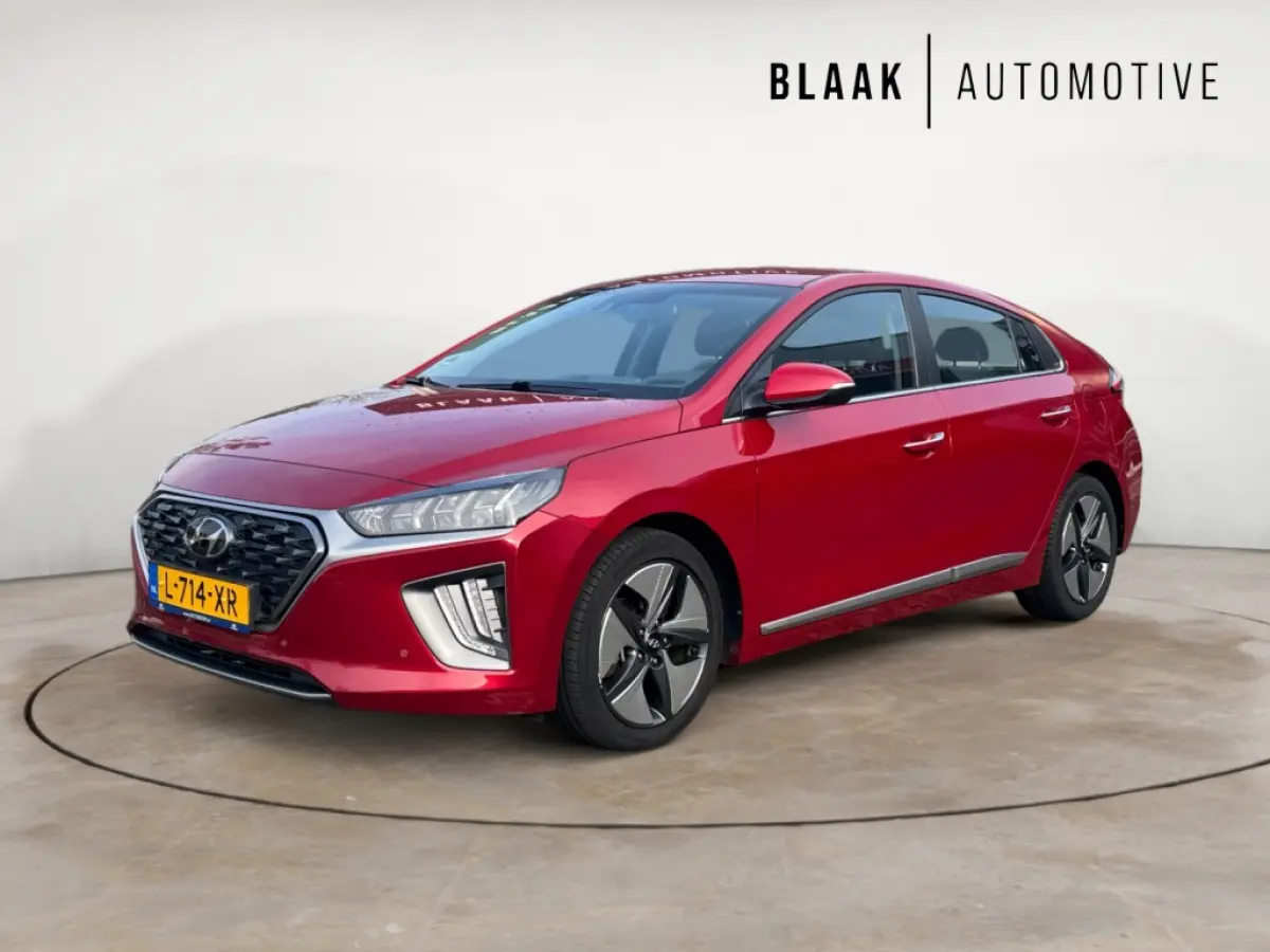 1.6 GDi Premium +