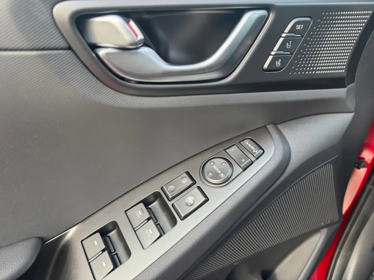 1.6 GDi Premium +