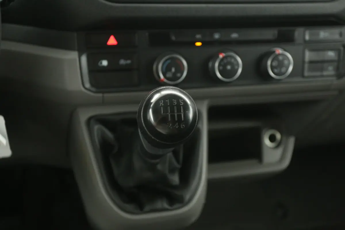 2.0 TDI 140PK L3H2 | Airco | Navigatie | Parkeersens. | Schuifdeur