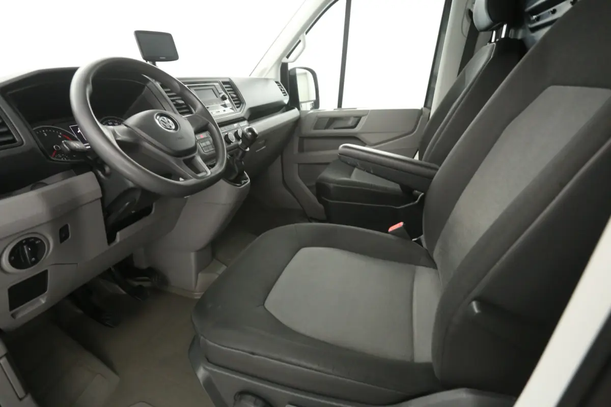 2.0 TDI 140PK L3H2 | Airco | Navigatie | Parkeersens. | Schuifdeur