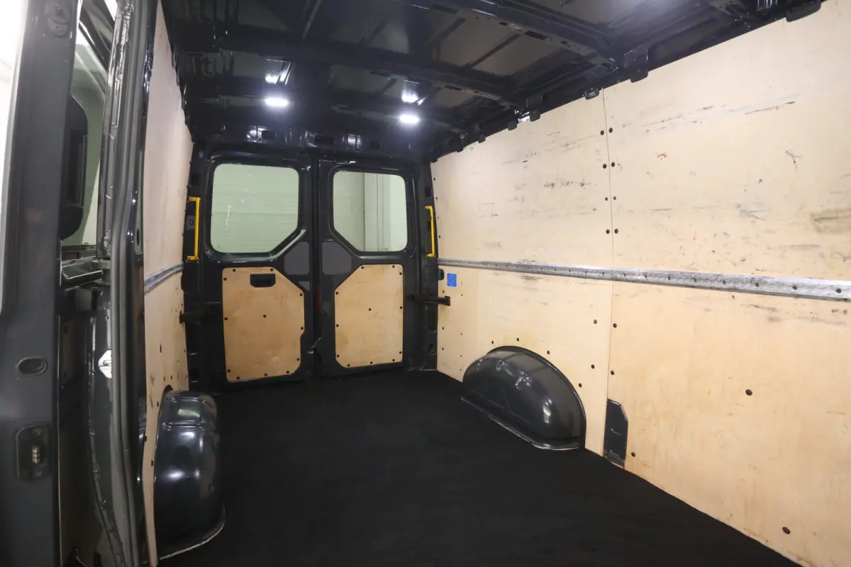 2.0 TDI 140PK L3H2 | Airco | Navigatie | Parkeersens. | Schuifdeur