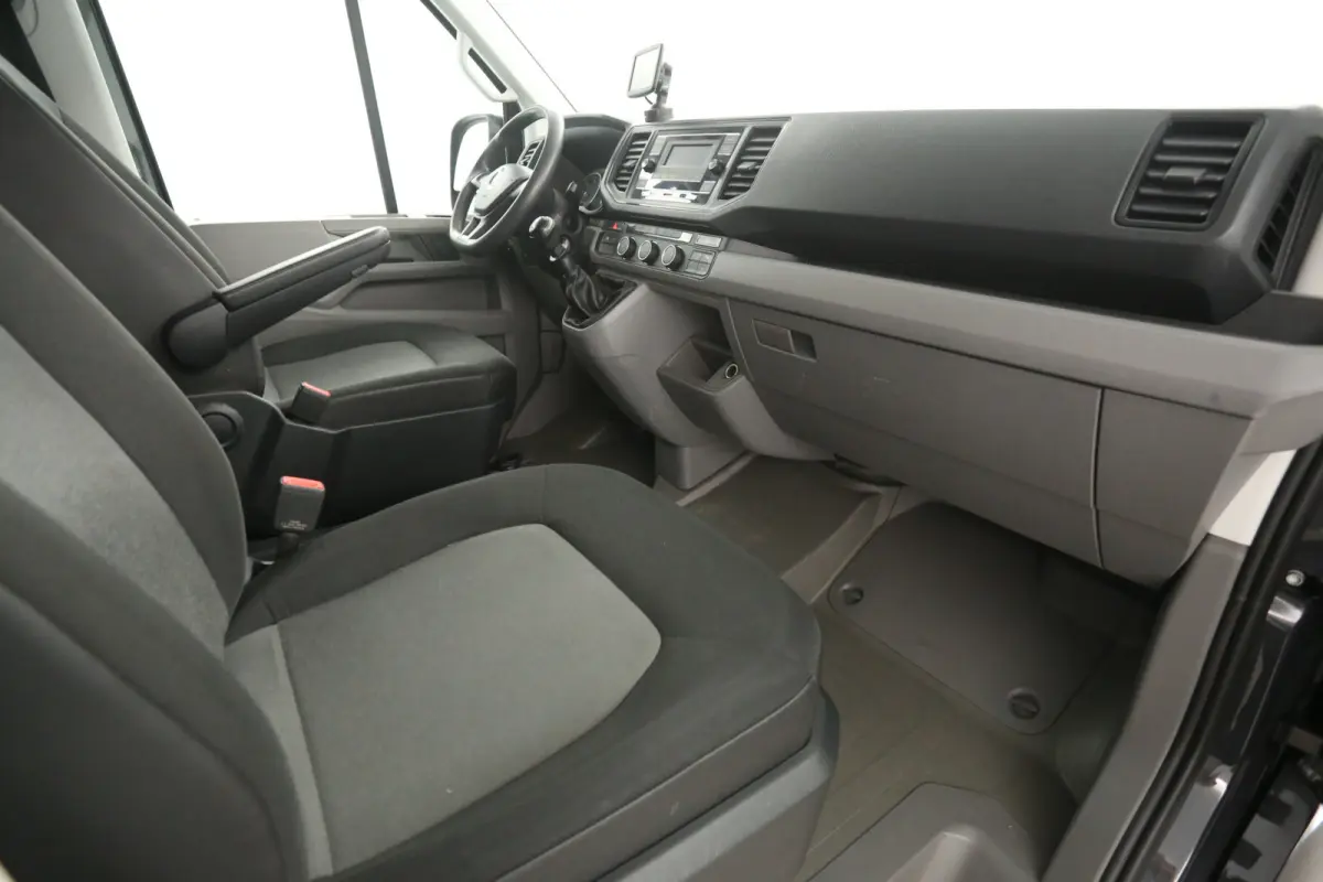 2.0 TDI 140PK L3H2 | Airco | Navigatie | Parkeersens. | Schuifdeur
