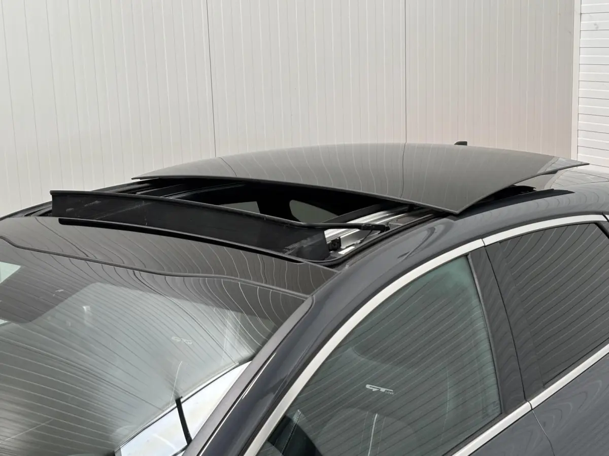 1.0 T-GDI GT-Line / Panoramadak / DealerOH / NL Auto / Half Leder / Camera / Apple Car Play / Stuur VW / Stoel VW