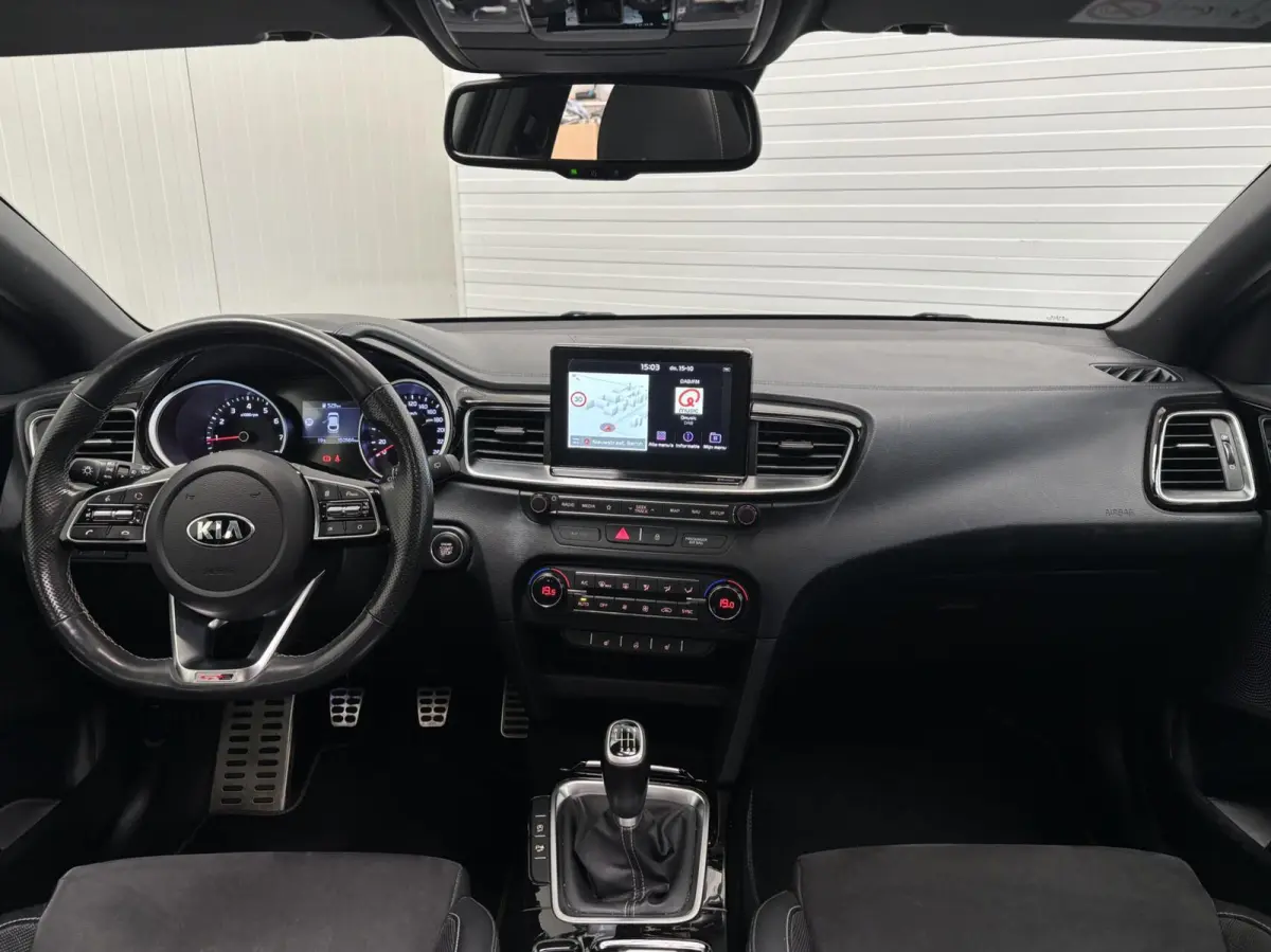 1.0 T-GDI GT-Line / Panoramadak / DealerOH / NL Auto / Half Leder / Camera / Apple Car Play / Stuur VW / Stoel VW