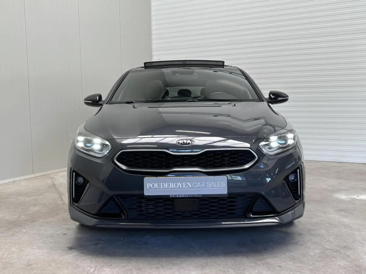 1.0 T-GDI GT-Line / Panoramadak / DealerOH / NL Auto / Half Leder / Camera / Apple Car Play / Stuur VW / Stoel VW