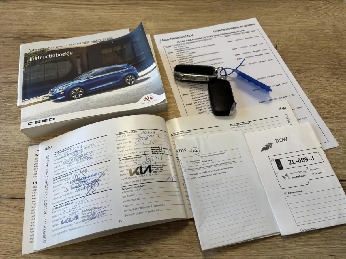 1.0 T-GDI GT-Line / Panoramadak / DealerOH / NL Auto / Half Leder / Camera / Apple Car Play / Stuur VW / Stoel VW