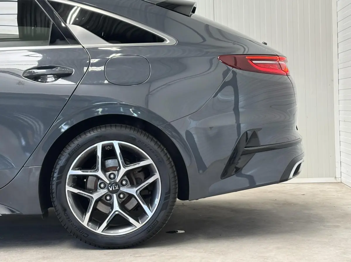 1.0 T-GDI GT-Line / Panoramadak / DealerOH / NL Auto / Half Leder / Camera / Apple Car Play / Stuur VW / Stoel VW