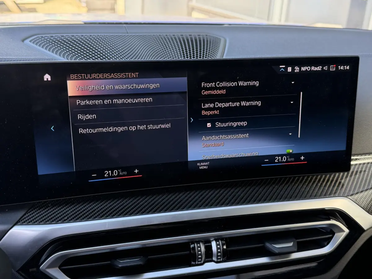 M50 High Executive 84 kWh 19"/Lederen M-stoelen + memory/Harman Kardon/Keyless/Camera/Adaptief M onderstel/Stoelverwarming