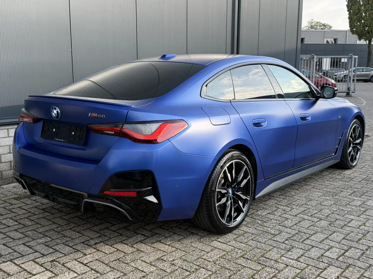 M50 High Executive 84 kWh 19"/SOH 99%/Lederen M-stoelen + memory/Harman Kardon/Keyless/Camera/Adaptief M onderstel/Stoelverwarming