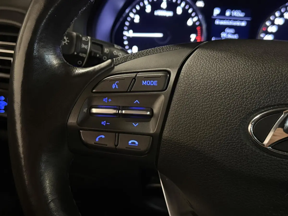 1.0 T-GDi MHEV Comfort Smart | Trekhaak | Stoel en stuurverwarming | Dodehoekdetectie | Carplay | PDC | CAMERA | Cruise | Dealer onderhouden