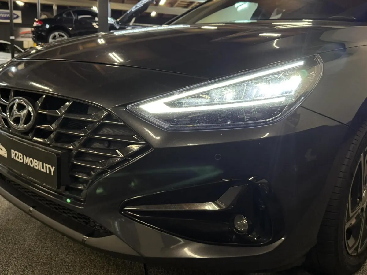 1.0 T-GDi MHEV Comfort Smart | Trekhaak | Stoel en stuurverwarming | Dodehoekdetectie | Carplay | PDC | CAMERA | Cruise | Dealer onderhouden
