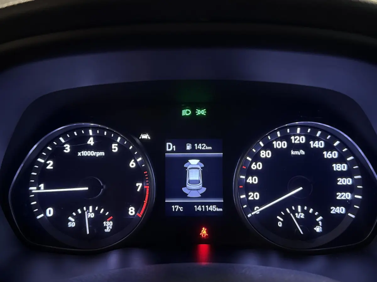 1.0 T-GDi MHEV Comfort Smart | Trekhaak | Stoel en stuurverwarming | Dodehoekdetectie | Carplay | PDC | CAMERA | Cruise | Dealer onderhouden