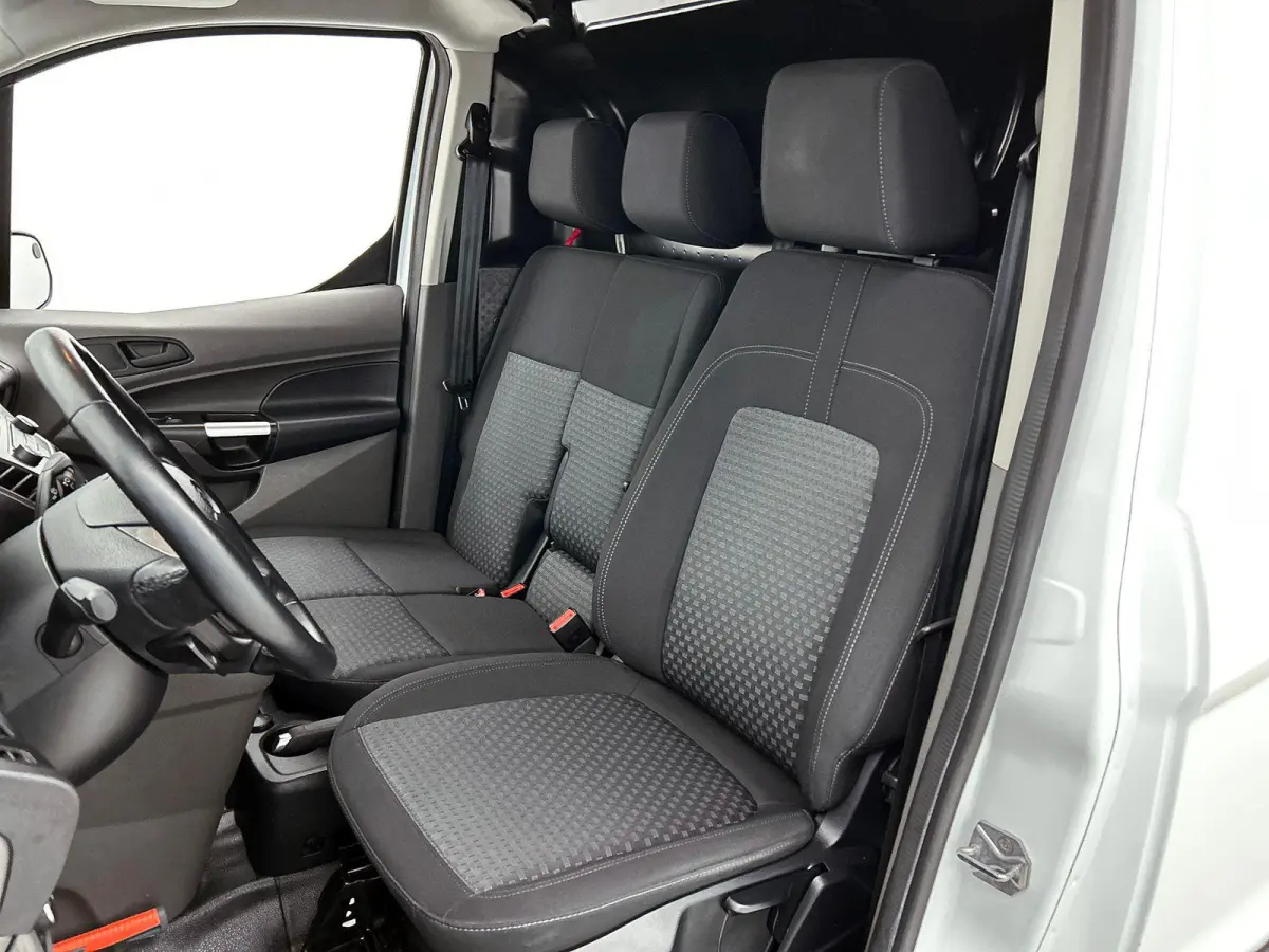 1.5 EcoBlue Automaat L2 Trend Navigatie Airco Parkeersensoren Cruise Control 3Zits Camera DAB+