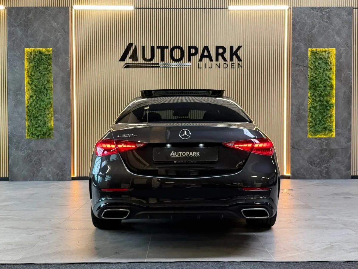 300 e AMG LINE |PANO|FABRIEKSGARANTIE|SFEERVERLICHTING|GLASCOATING|CARPLAY|DEALER ONDERHOUDEN|19INCH|313PK|