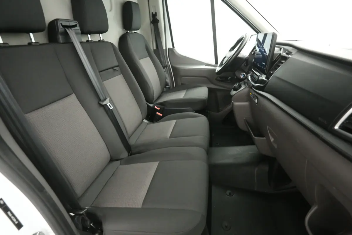 68 kWh L3H3 | Snelladen | SOH 96% | Airco | Camera | Cruise | 3 Zits | Carplay | Parkeersens.
