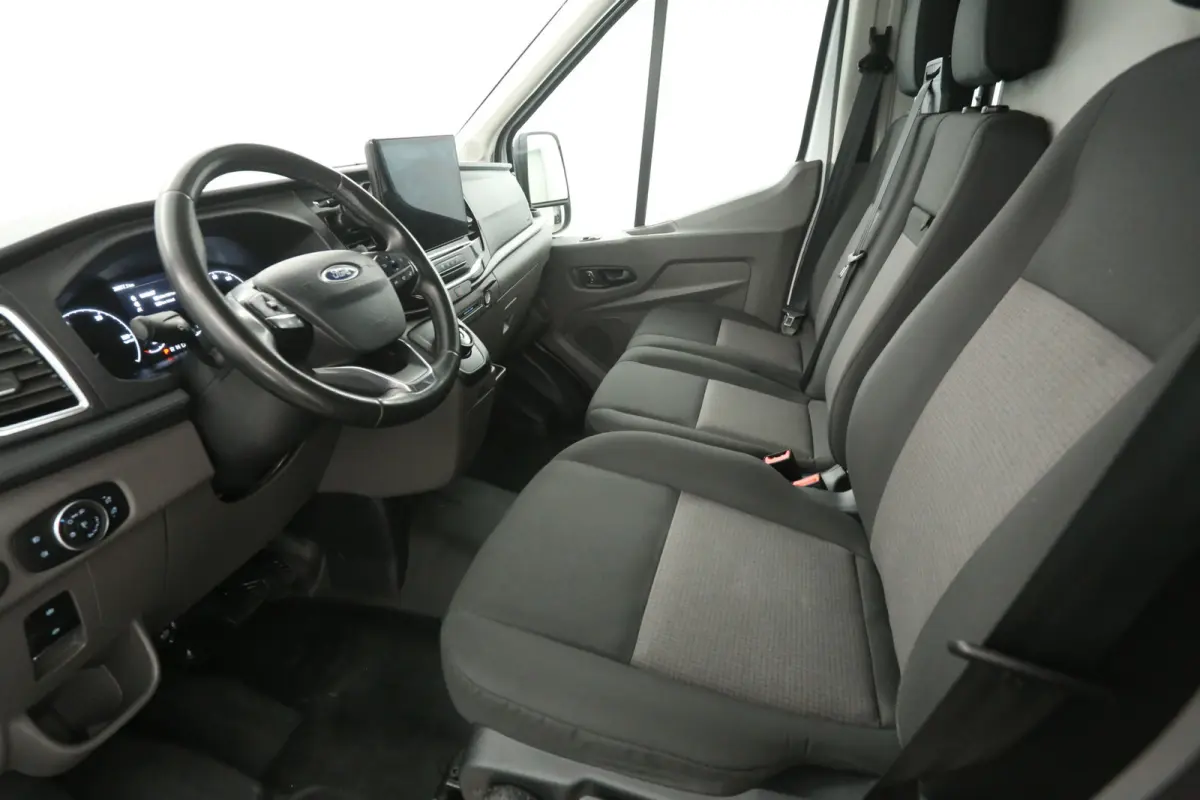 68 kWh L3H3 | Snelladen | SOH 96% | Airco | Camera | Cruise | 3 Zits | Carplay | Parkeersens.