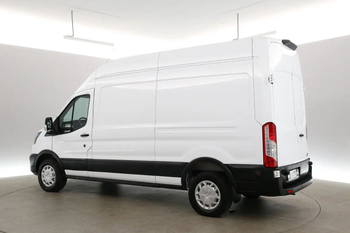 68 kWh L3H3 | Snelladen | SOH 96% | Airco | Camera | Cruise | 3 Zits | Carplay | Parkeersens.