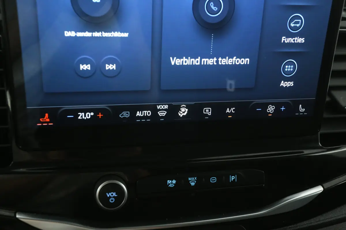 68 kWh L3H3 | Snelladen | SOH 96% | Airco | Camera | Cruise | 3 Zits | Carplay | Parkeersens.