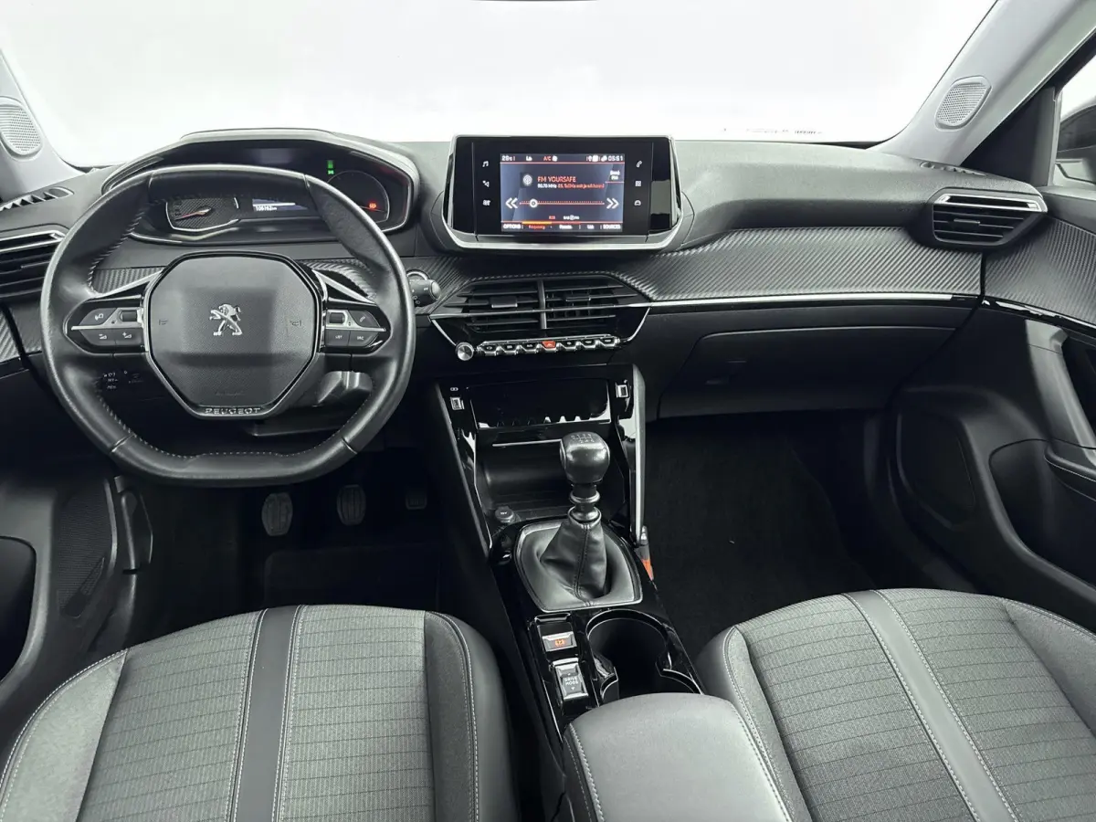 SUV Allure 100pk | Navigatie | Achteruitrijcamera | Climate Control | Cruise Control | Parkeersensoren | Keyless start | Bluetooth | Apple CarPlay / Android Auto | DAB+ radio | Elektrisch in