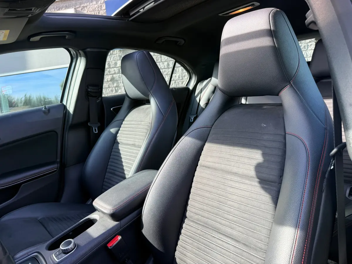 200 AMG-line | PANO | Camera | Apple Carplay | Cruise | PDC | Stoelverw. | Alcantara |